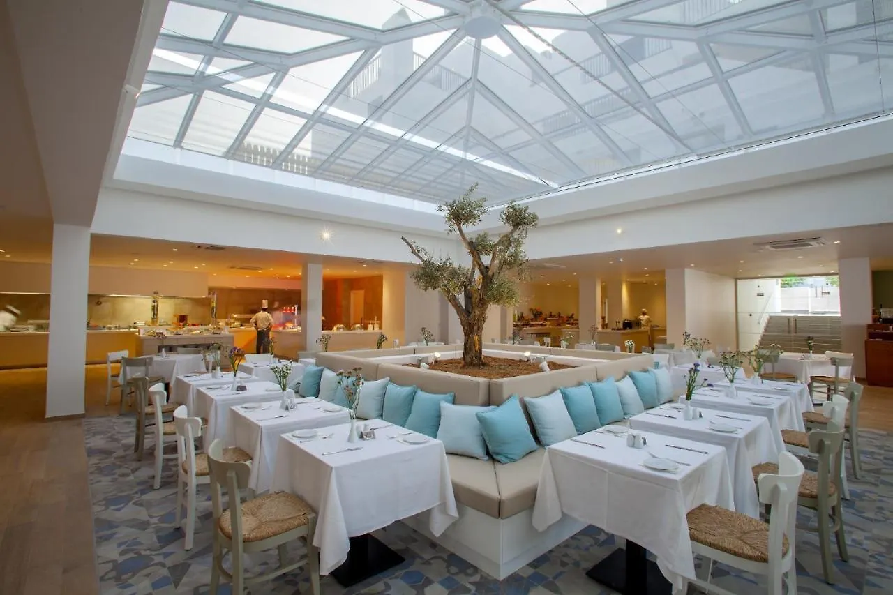 Nausicaa Beach Hotell Protaras 4*,