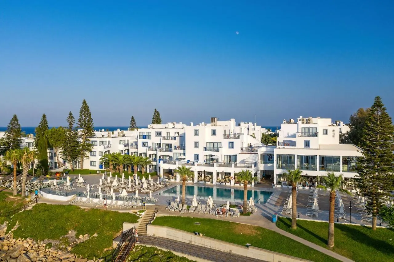 **** Semesteranläggning (resort) Nausicaa Beach Hotell Protaras Cypern