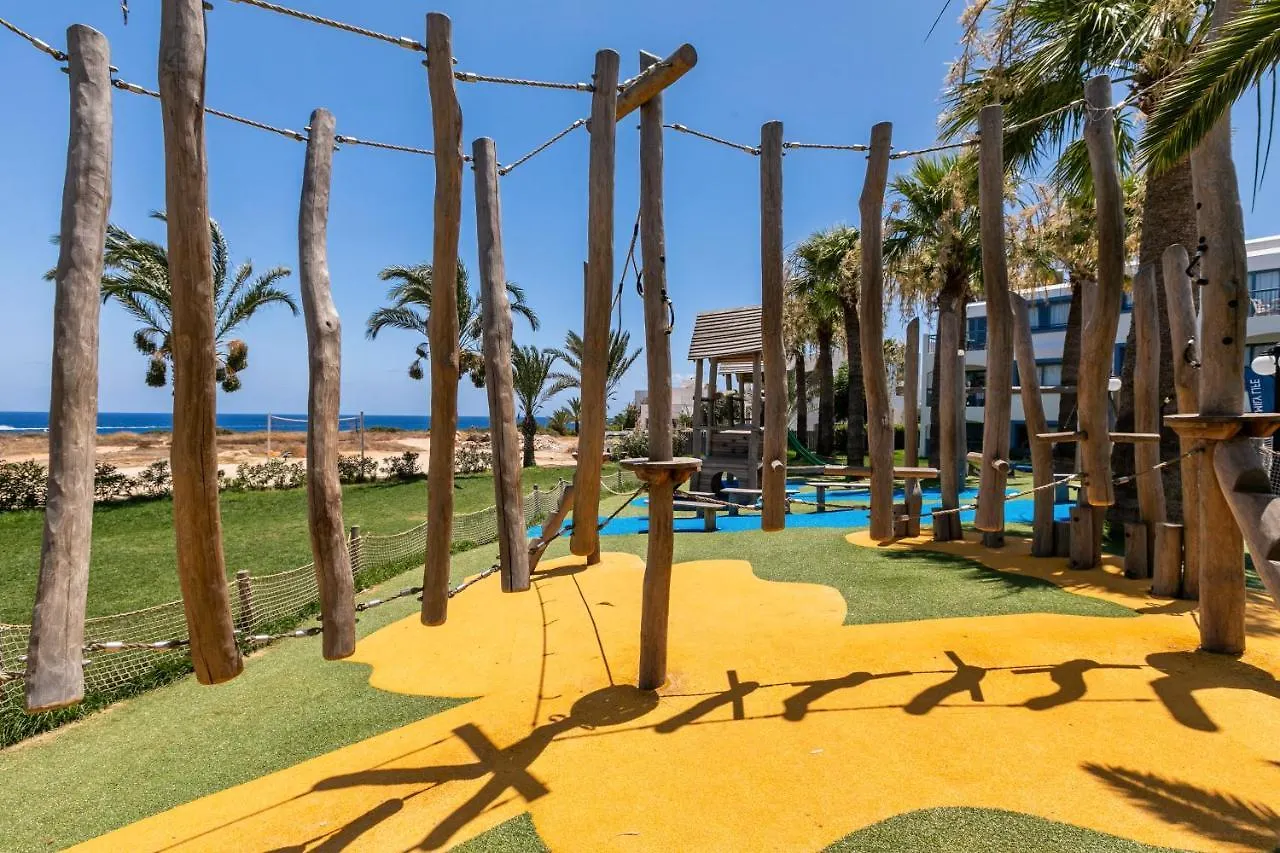 Semesteranläggning (resort) Nausicaa Beach Hotell Protaras