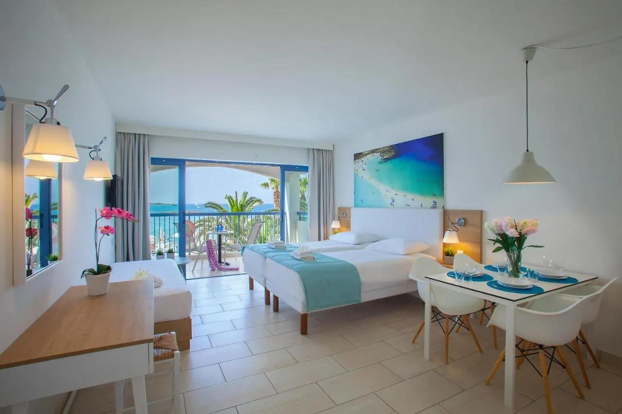 Nausicaa Beach Hotell Protaras 4*,